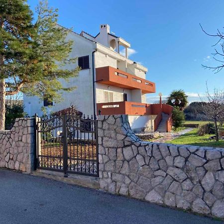Family Apartments Tomy Punat Exterior foto